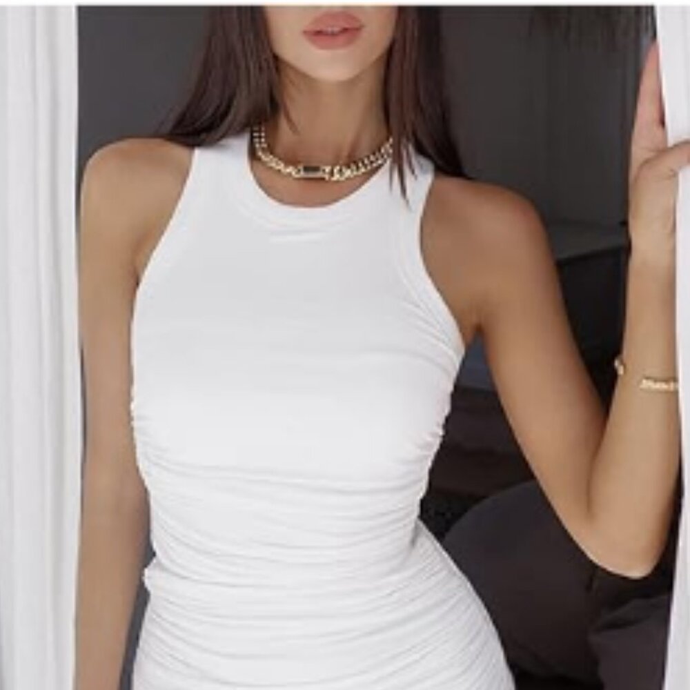 LUCY PEREDA SLEEVELESS WHITE CAMI CAMISOLE TANK TOP SZ M RUCHED SIDES SEXY